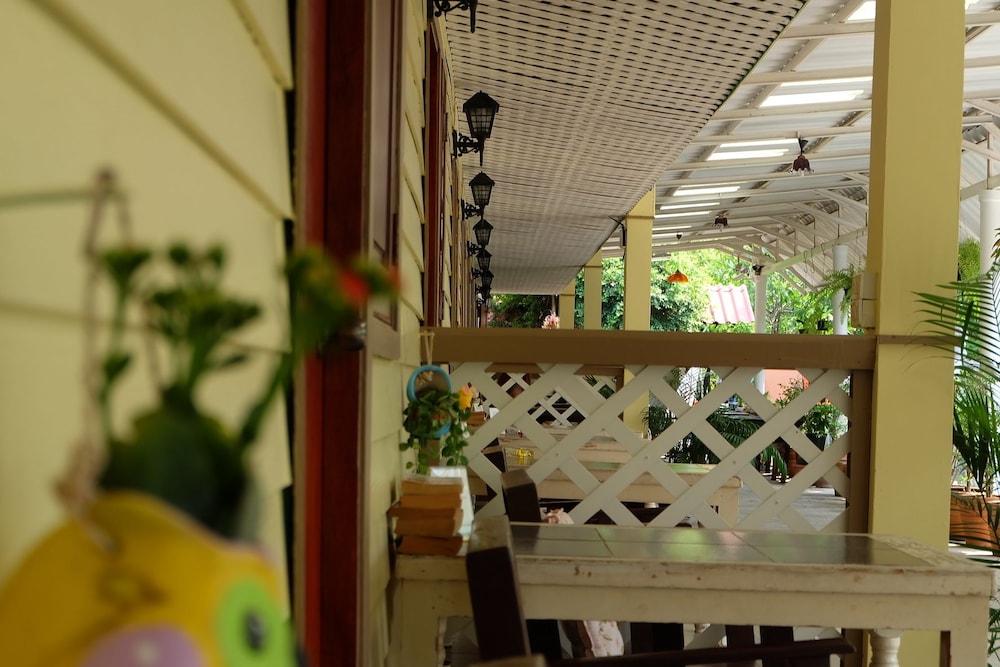 Steve Lady Hostel Bangkok Exterior foto
